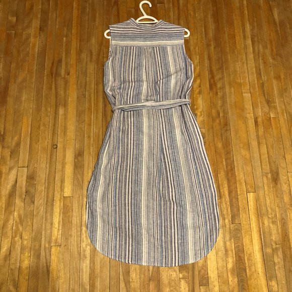 Sleeveless Linen Shirtdress - Picture 2 of 5